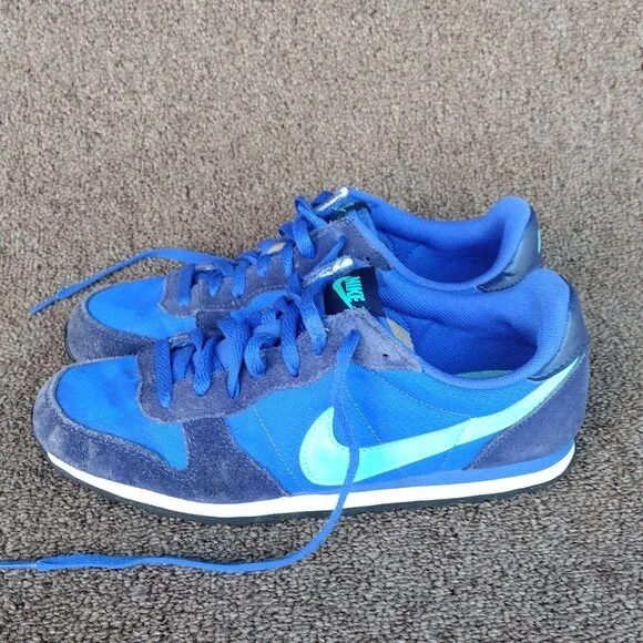 Nike Women's 9.5 Genicco Suede Blue 644451-434 Running Low Lace Up 2015 Classic - Picture 1 of 8